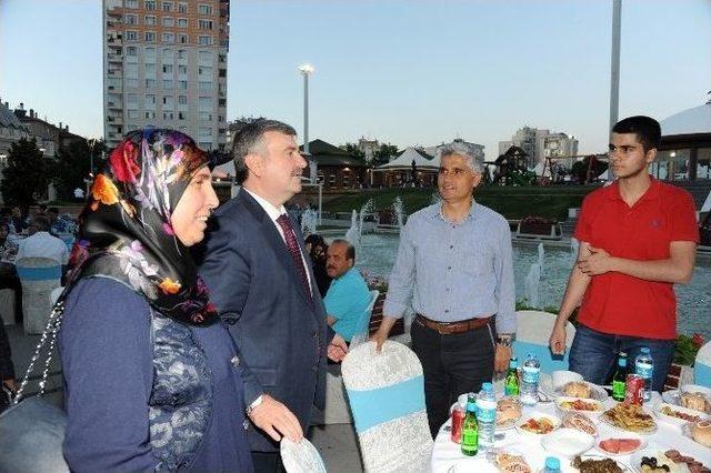 Başkan Akyürek’ten Meclis Üyelerine İftar