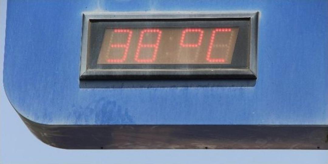 İstanbul&rsquo;da Termometreler 38 Dereceyi G&ouml;sterdi