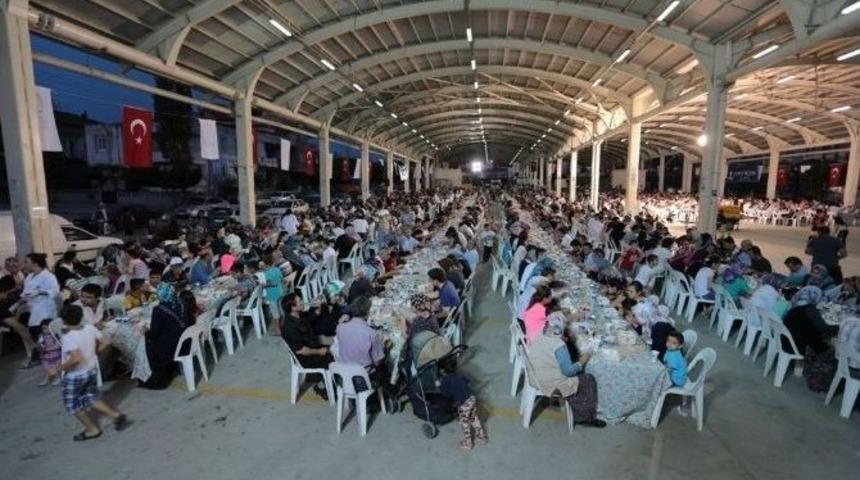 İftar Buluşmaları Karşıyaka İle Devam Etti