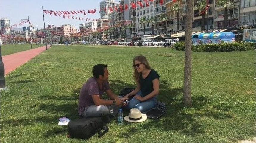 Sıcak Hava İzmirliler&rsquo;i Bunalttı