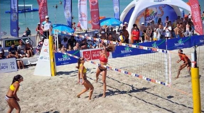 &Ccedil;eşme&rsquo;de Uluslararası Voleybol Turnuvası Yapılacak