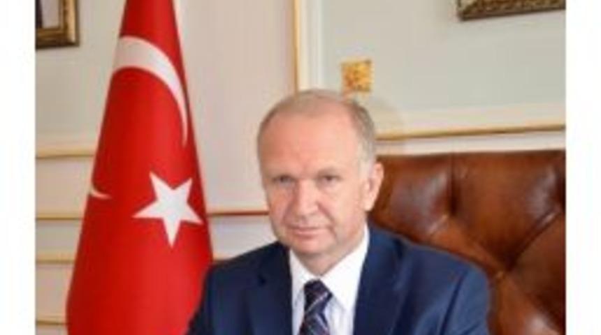 Vali Ceylan&rsquo;ın &ldquo;babalar G&uuml;n&uuml;&rdquo; Mesajı