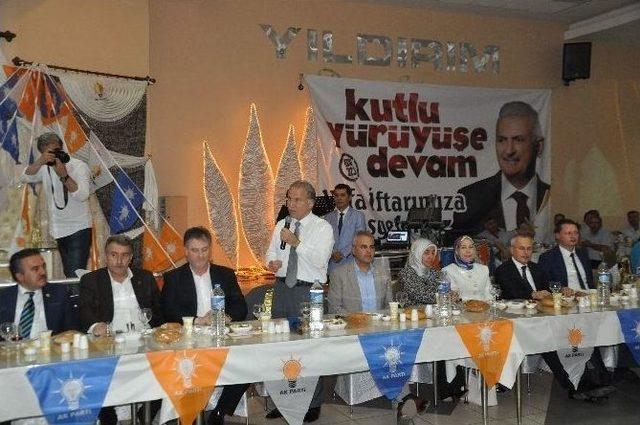 Ak Parti’den Vefa İftarı