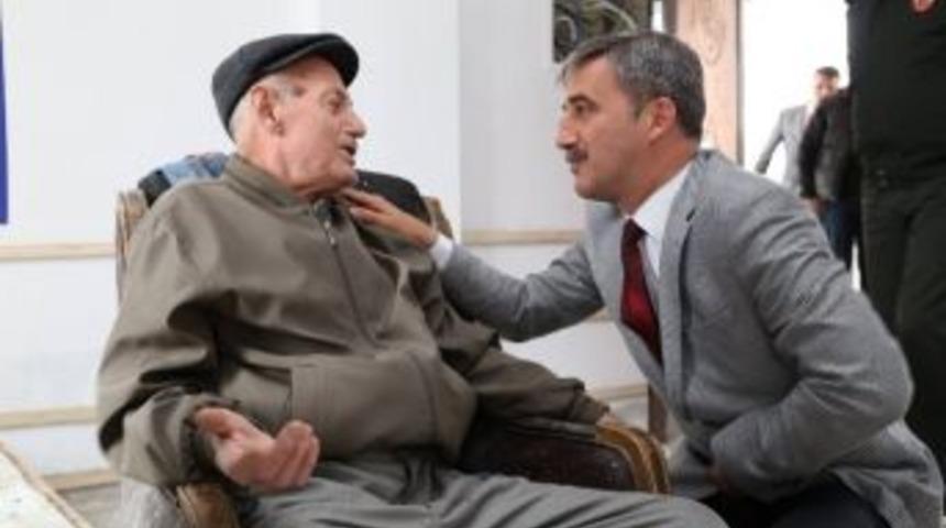 Başkan Şirin Babalar G&uuml;n&uuml;&rsquo;n&uuml; Kutladı