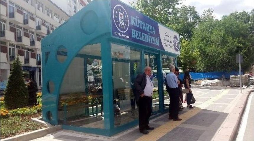 K&uuml;tahya&rsquo;da Akıllı Duraklar Hizmete Sunuldu