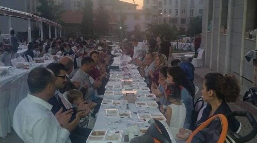 25 Yıllık Geleneksel İftar Yemeği