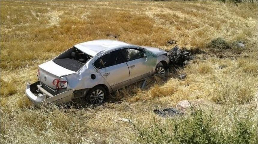 Otomobil Şarampole U&ccedil;tu: 2 Yaralı