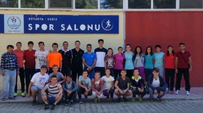 Gedizli Sporcular T&uuml;rkiye Yıldızlar Atletizm Şampiyonası Ve Milli Takım Se&ccedil;melerinde
