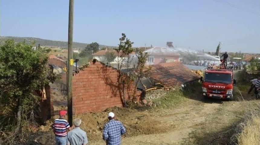 Uşak&rsquo;ta Yangın