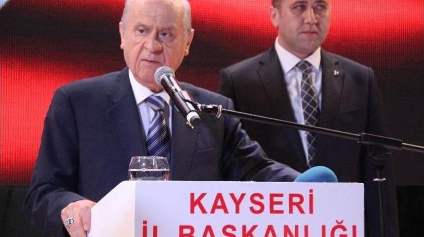 Mhp Genel Başkanı Devlet Bah&ccedil;eli Kayseri&rsquo;de Partililerle İftar A&ccedil;tı