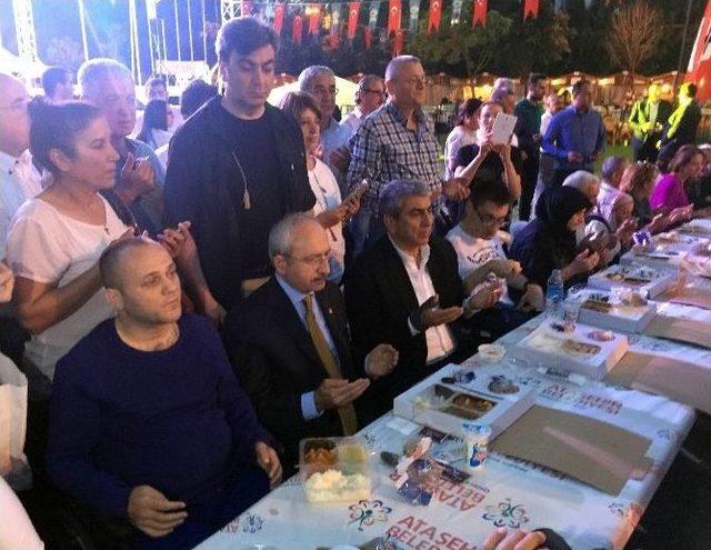 Chp Lideri Kemal Kılıçdaroğlu, Partisinin İl Başkanlığı ’iftarına Katıldı