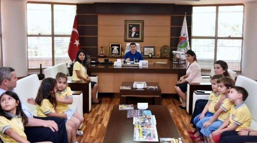 Başkan T&uuml;t&uuml;nc&uuml;, &Ccedil;evreci Minikleri &Ouml;d&uuml;llendirdi