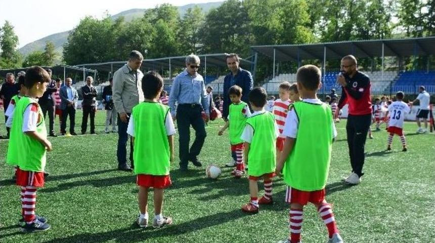 Tatvan&rsquo;da &ldquo;yaz Spor Okulu&rdquo; A&ccedil;ılışı Yapıldı