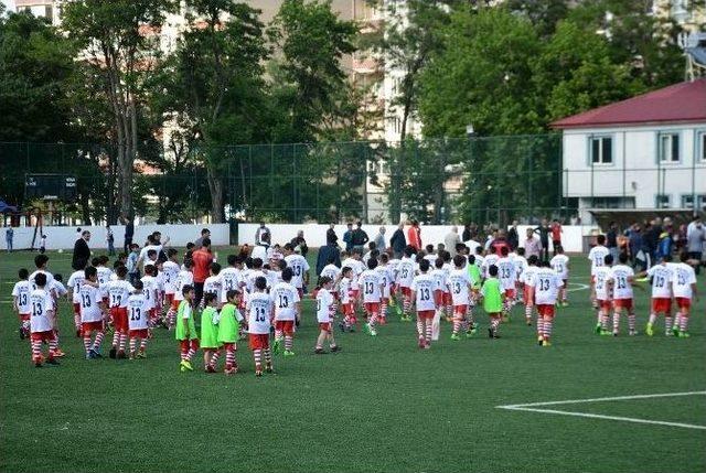 Tatvan’da “yaz Spor Okulu” Açılışı Yapıldı