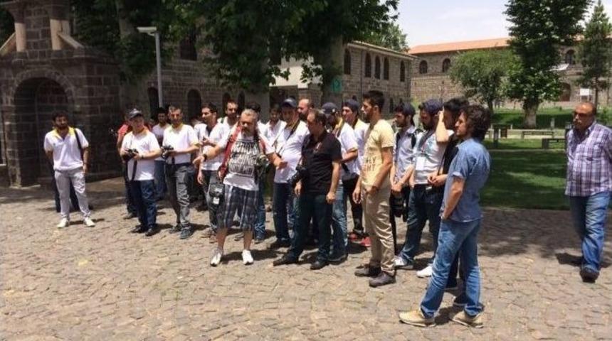 Diyarbakır&rsquo;da Fotoğraf&ccedil;ılar Eğitim Aldı