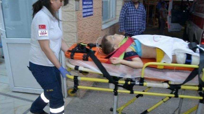 Manisa&rsquo;da Trafik Kazası: 2 &Ouml;l&uuml;