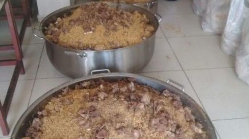 Dicle Elektrik Her G&uuml;n 7 Bin Kişilik Sıcak Yemek Dağıtıyor