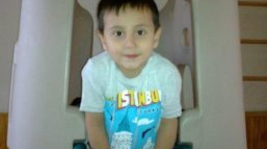 7 Yaşındaki &Ccedil;ocuğu Otob&uuml;s Ezdi