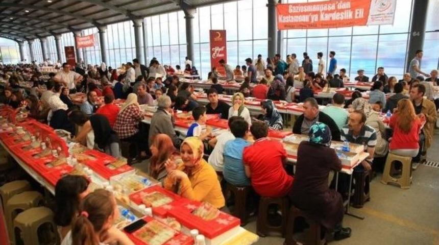 Başkan Usta&rsquo;dan, Kastamonu&rsquo;da 6 Bin Kişilik Kardeşlik İftarı