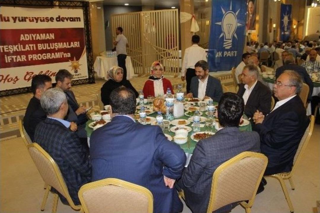 Ak Parti İl Başkanlığından Teşkilat Mensuplarına İftar