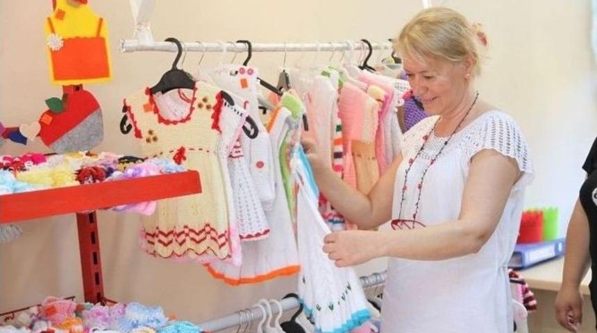 Kadın El &Uuml;r&uuml;nleri Mağazası Haftanın 7 G&uuml;n&uuml; A&ccedil;ık