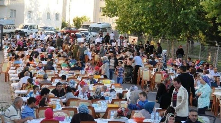 Niğde Belediyesinin Mahalle İftarları Devam Ediyor