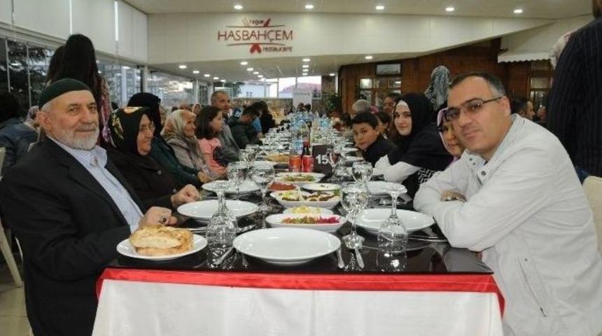 Başkan Akdoğan, Şehit Yakınlarını Unutmadı