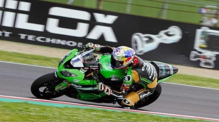 Kenan Sofuoğlu Zirvede Farkı A&ccedil;ıyor