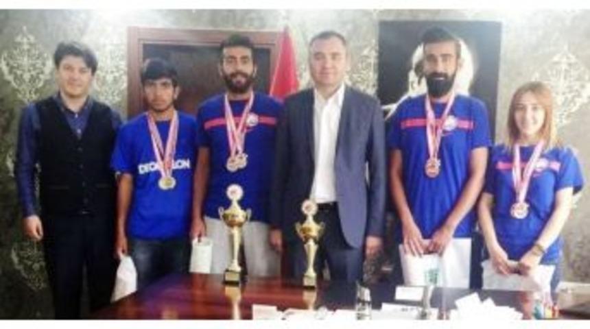 Tuşba Sydv Spor Kul&uuml;b&uuml; Bocce&rsquo;de Van&rsquo;ın Gururu Oldu