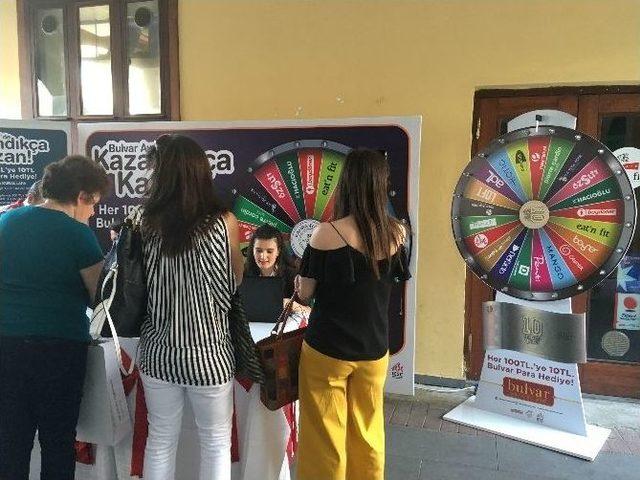 Bulvar Avm’de Kazandıkça Kazan Kampanyası