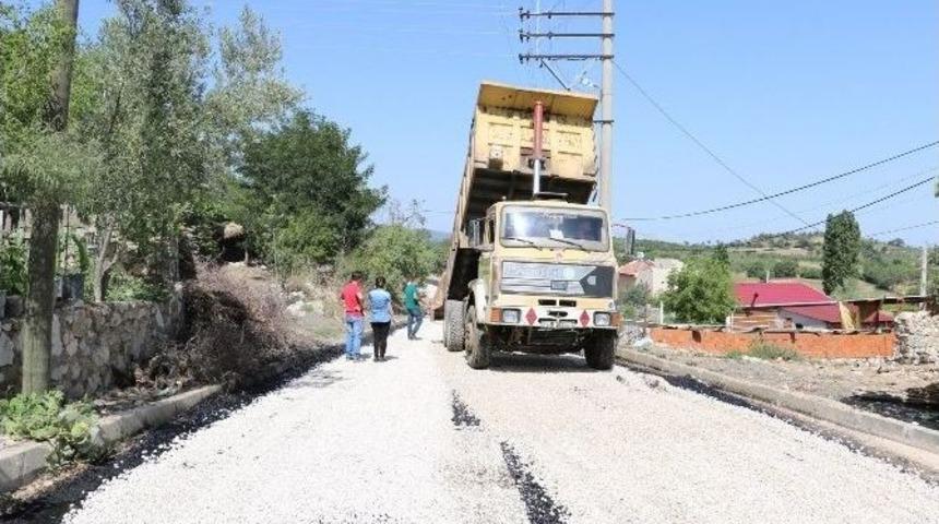 B&uuml;y&uuml;kşehir&rsquo;den 3 Kilometrelik Sıcak Asfalt &Ccedil;alışması