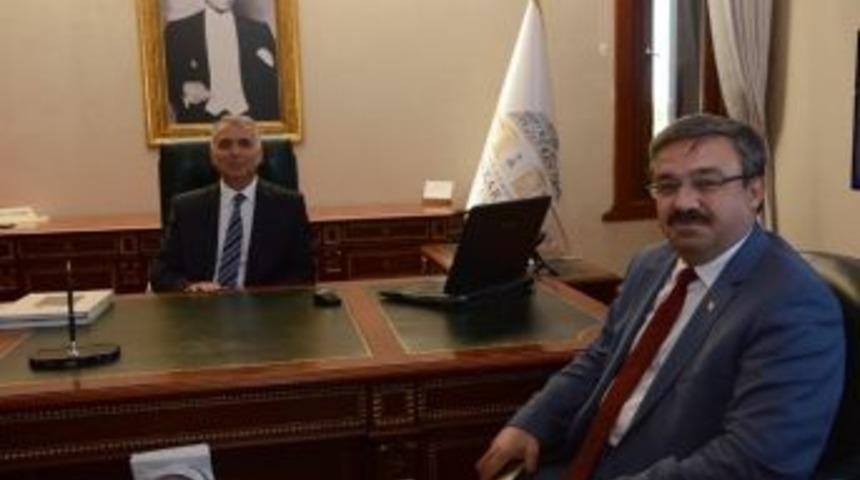 Ak Parti&rsquo;den Afyonkarahisar Valiliğine Atanan Aziz Yıldırım&rsquo;a &lsquo;hayırlı Olsun&rsquo; Ziyareti