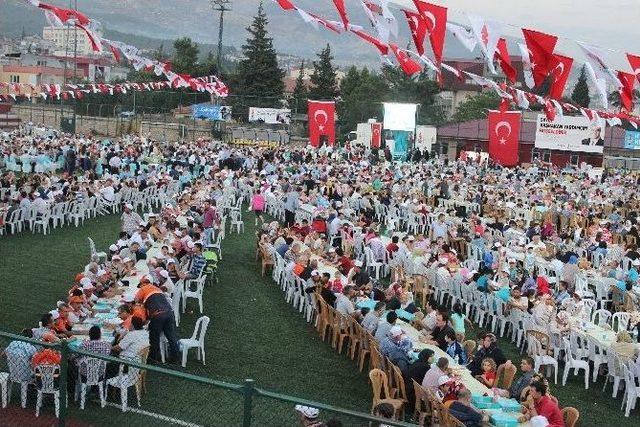 Başbakan Yardımcısı Kaynak, Birlik Mesajı Verdi