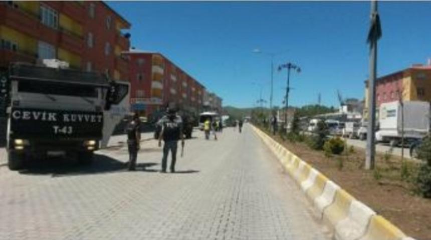 Çaldıran-doğubayazıt Yolu Ulaşıma Kapatıldı