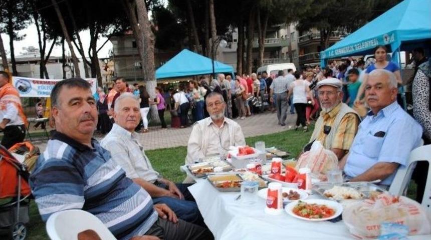 Y&ouml;r&uuml;kler İftarda Bir Araya Geldi