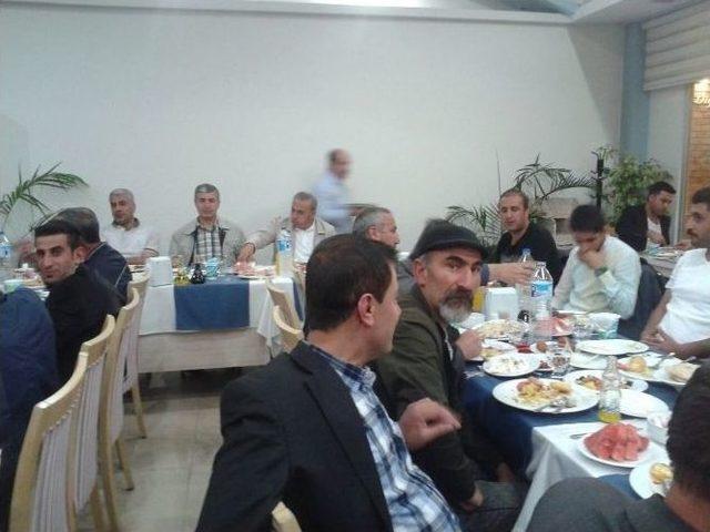 Başkan Aksoy, Belediye Çalışanları İle İftarda Buluştu