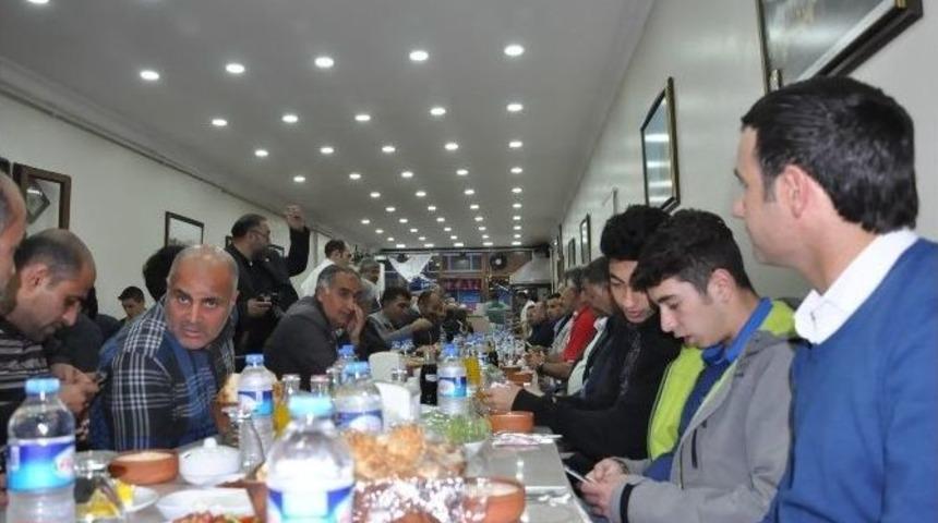 Kars Askf&rsquo;den Geleneksel İftar Organizasyonu