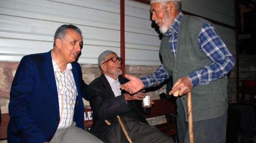 Kaymakam Cinbir İftarını Vatandaşlarla A&ccedil;tı