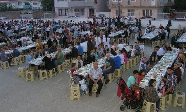 Altı Eylül Orta Okulu İftar Yemeğinde Buluştu