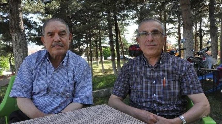 Sandıklı&rsquo;da Eğitime Destek Derneği Burs Verdiği &Ouml;grenci Sayısını Artırdı