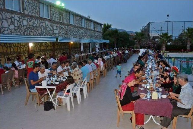 Bem-bir-sen’den Belediye Personellerine İftar Yemeği