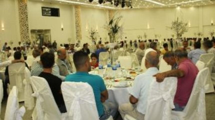 Bağlar Belediyesi Muhtar Ve İmamlarla İftarda Buluştu