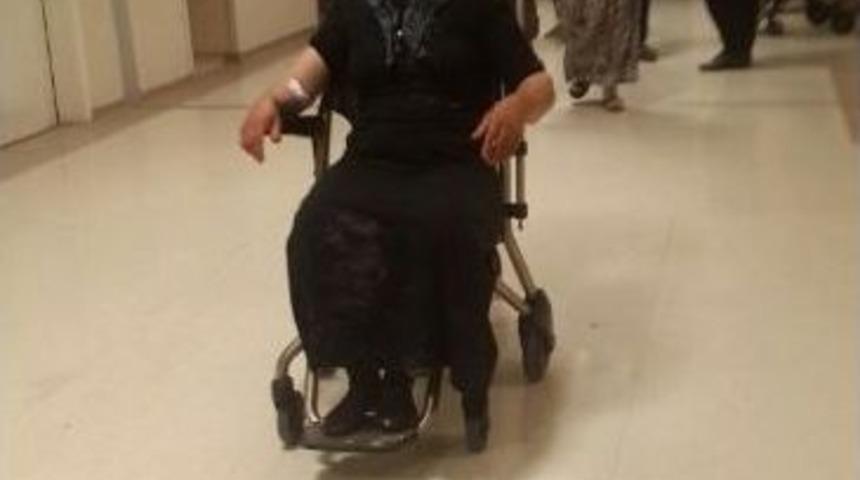 Otomobil Şarampole Yuvarlandı: 4 Yaralı