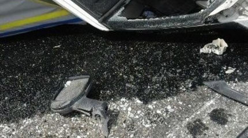 Gaziantep&rsquo;te Kamyonet Takla Attı: 2 Yaralı