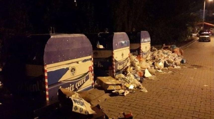 Zonguldak&rsquo;ta Toplanmayan &Ccedil;&ouml;pler K&ouml;t&uuml; G&ouml;r&uuml;nt&uuml; Oluşturuyor