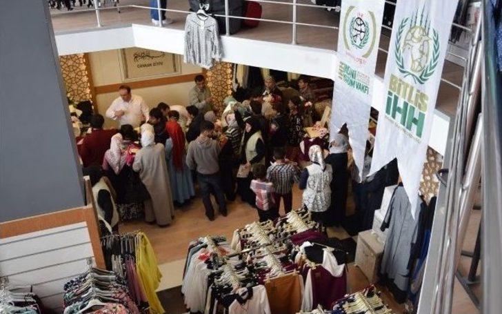 Bitlis İhh’dan İftar Yemeği Ve Yetim Giydirme Programı G4