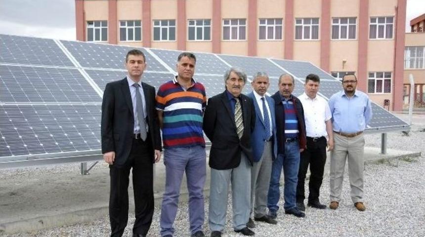 Sel&ccedil;uk&rsquo;ta G&uuml;neş Enerjili D&ouml;neme İlk Adım
