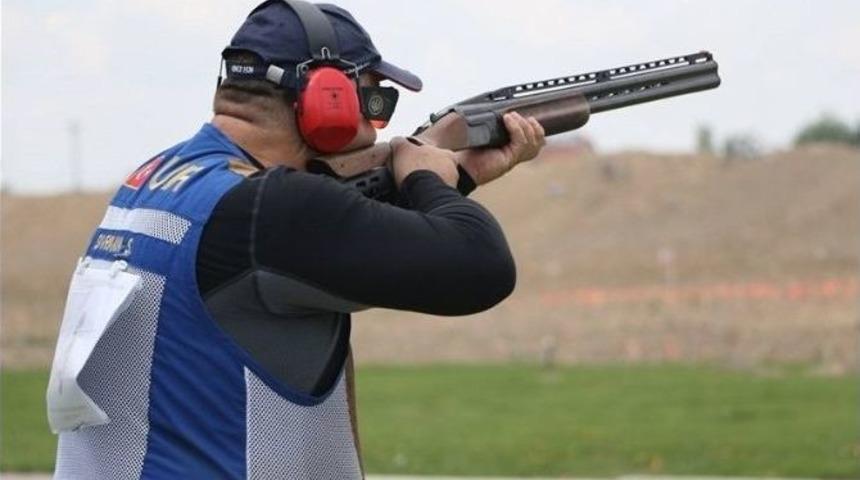 D&uuml;zceli Servet Sivrikaya D&uuml;nya Kupasında