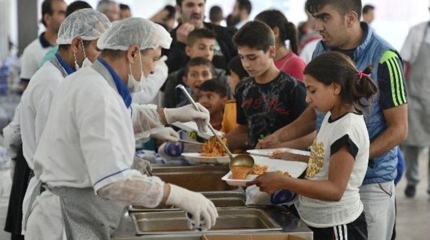 B&uuml;y&uuml;kşehir&rsquo;in İftar &Ccedil;adırları Kaynaştırıyor