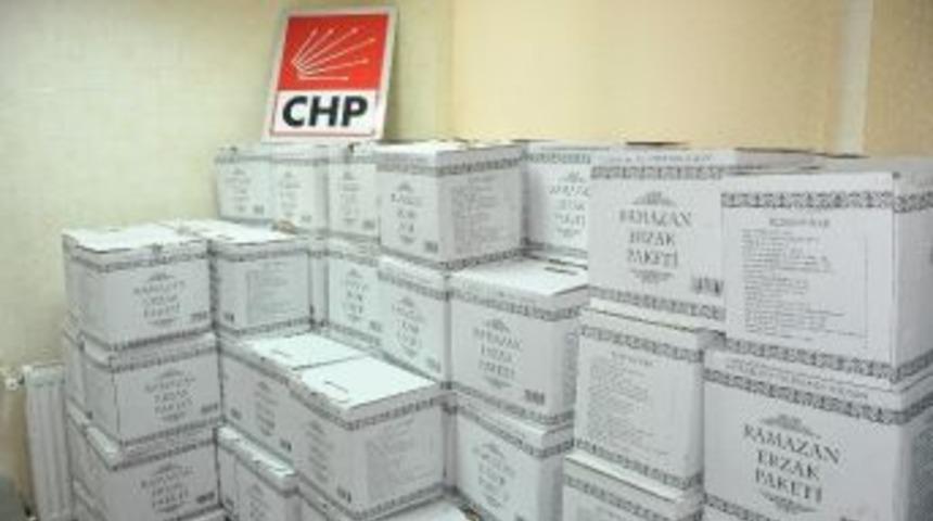 Chp Karak&ouml;pr&uuml; İl&ccedil;e Teşkilatından 200 Aileye Gıda Yardımı